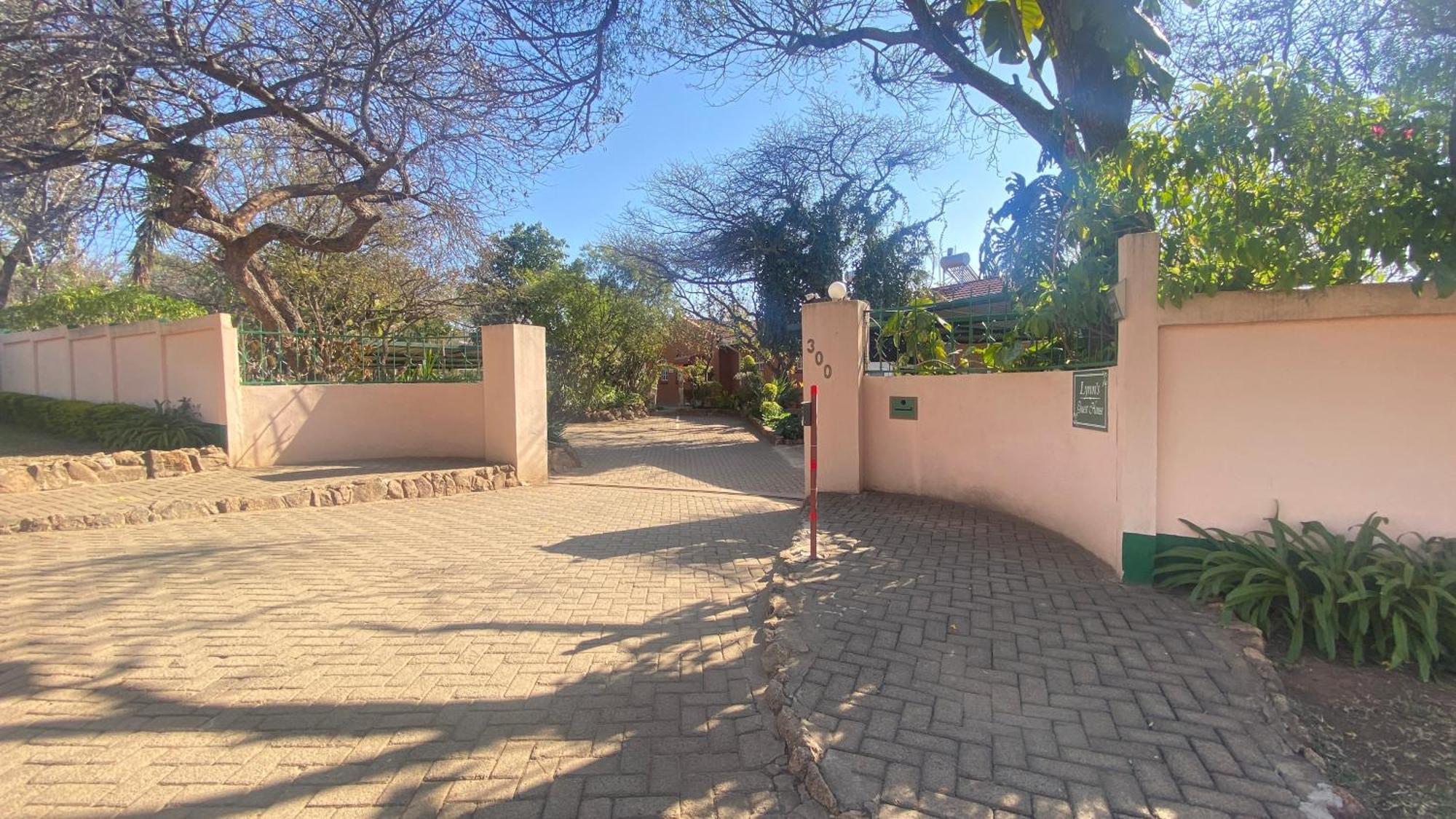 Lynns Guest House Bulawayo Exteriör bild